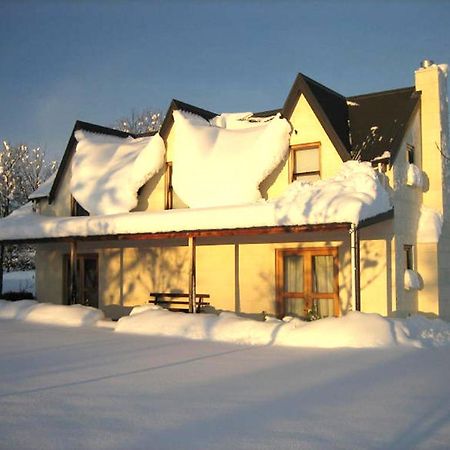 Whitestone Cottages Windwhistle Exterior photo